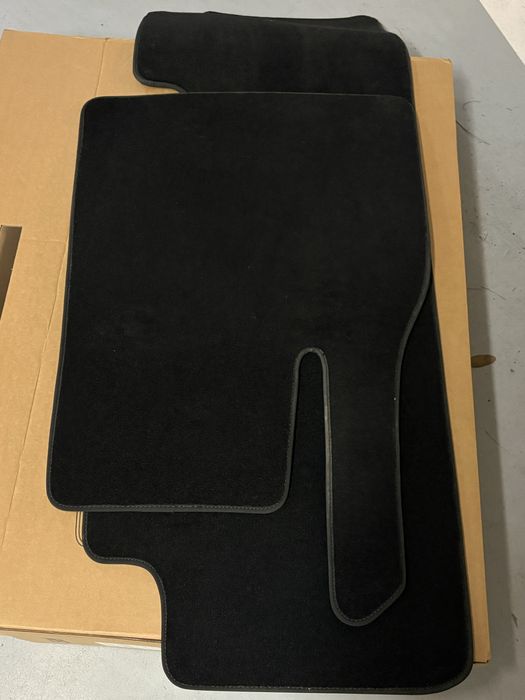 Tapetes interiores Tesla Model Y 2026