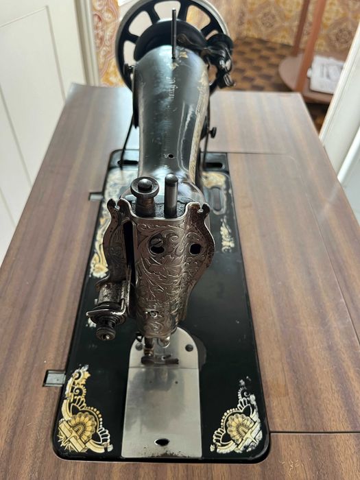 Máquina de costura Singer- antiga
