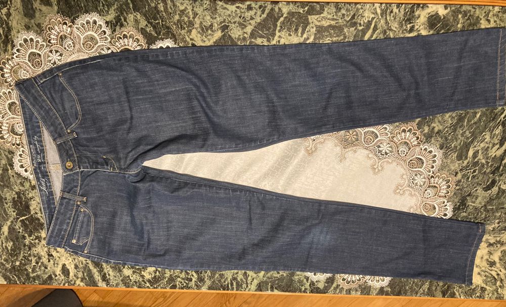 Jeansy Levis rozm 29 stan bdb