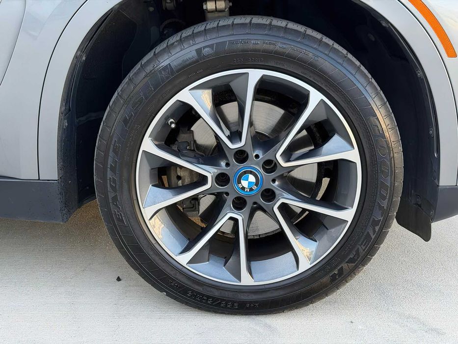 BMW X5      2018