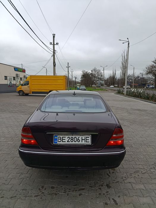 Мерседес 220 201