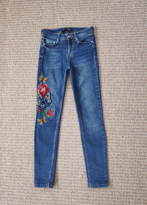 Zara skinny жіночі джинси з вишивкою оригінал 00 W24