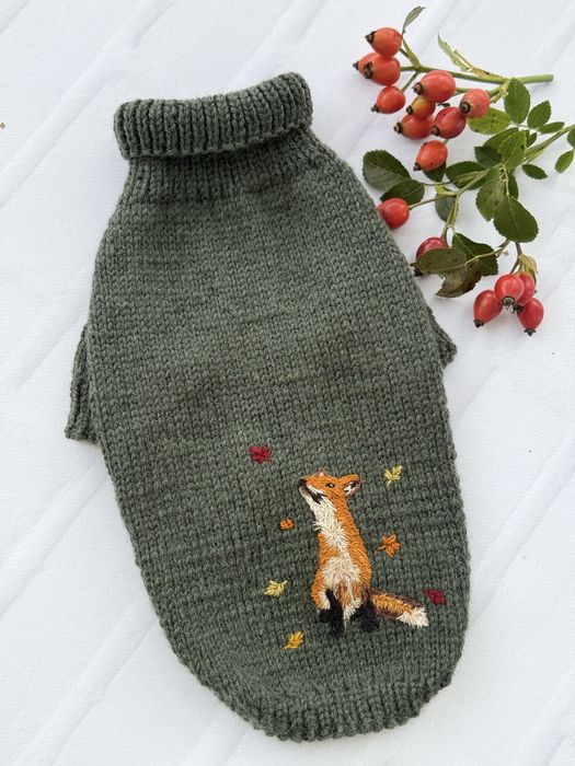 Вязаные свитера для маленьких питомцев