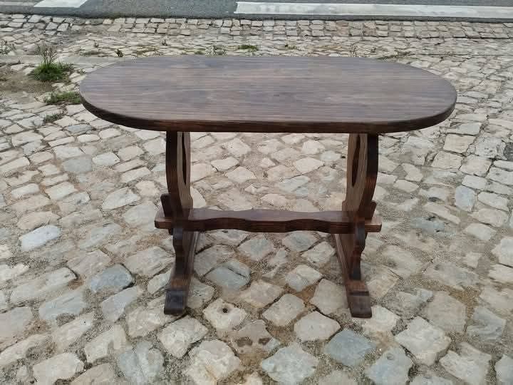 Mesa de apoio em madeira