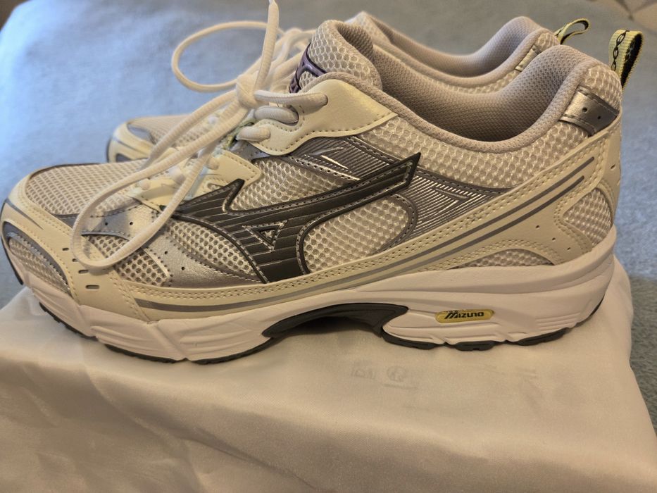 Buty sportowe Mizuno roz 44