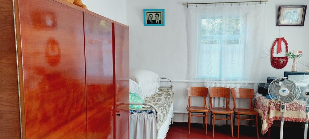 Будинок  70 кв.м, смт Буки, біля Буцького каньону, земля 48 соток, Черкаська обл., Уманський р,н
