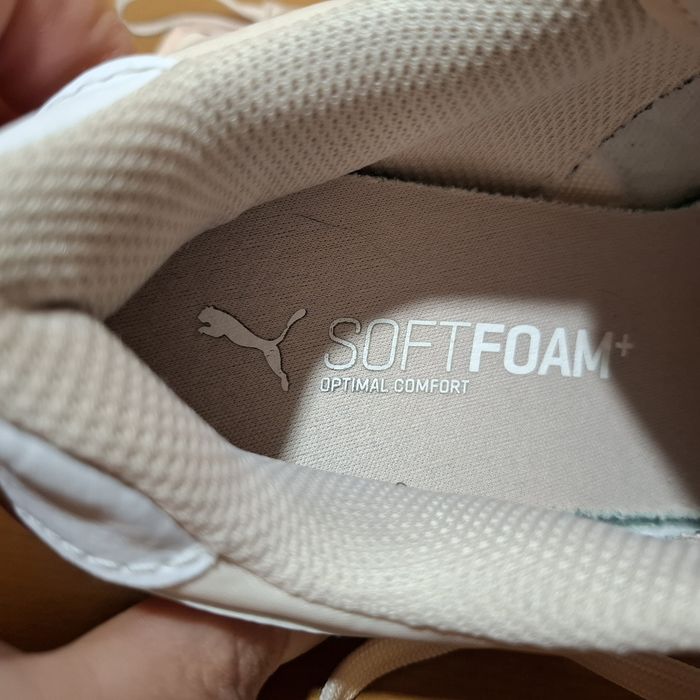 Жіночі фірмові кросівки Puma