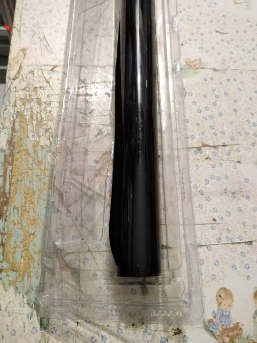 Vendo vidro de escuro para carro bom estado