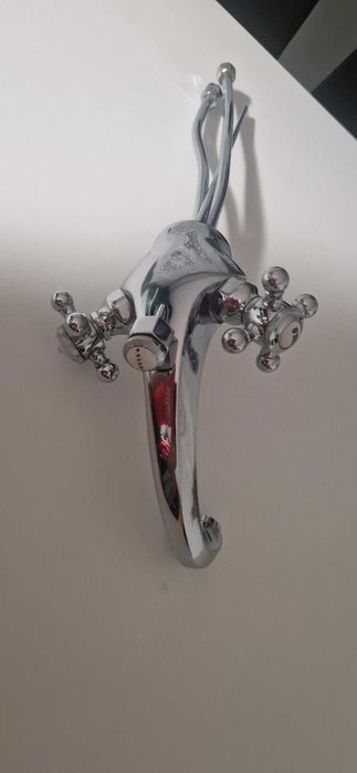 Bateria umywalkowa stojąca Retro