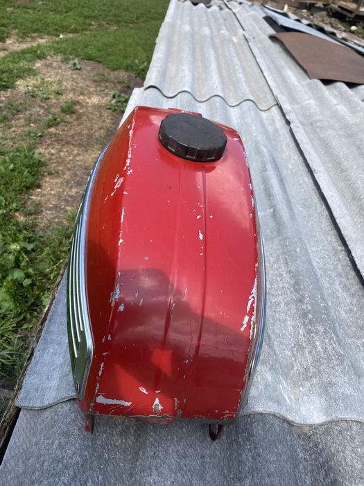 Бензобак ява. В гарному стані і оригінальною краскою