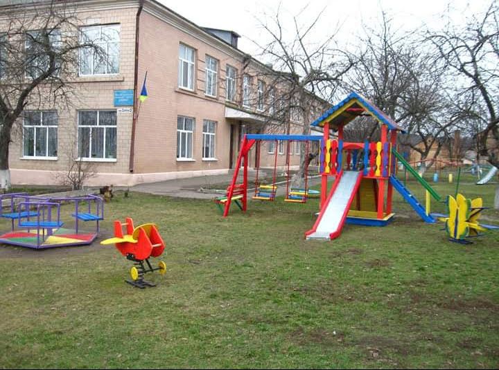 Дитячий майданчик на один,два ,три будиночки,ціна різна