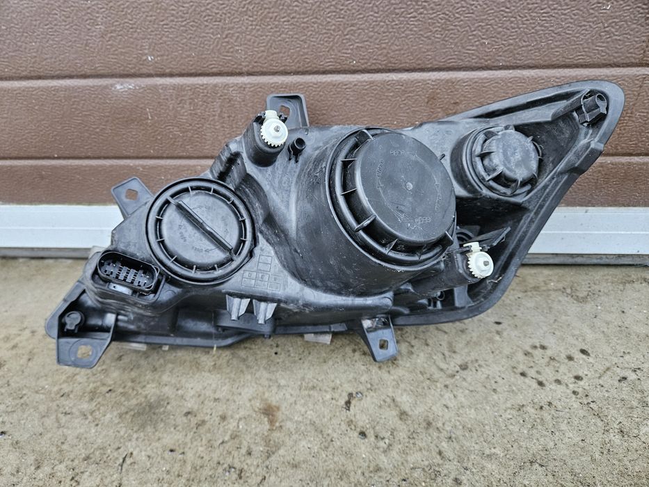 Фара права Mercedes Vito 639 2010-2014р.