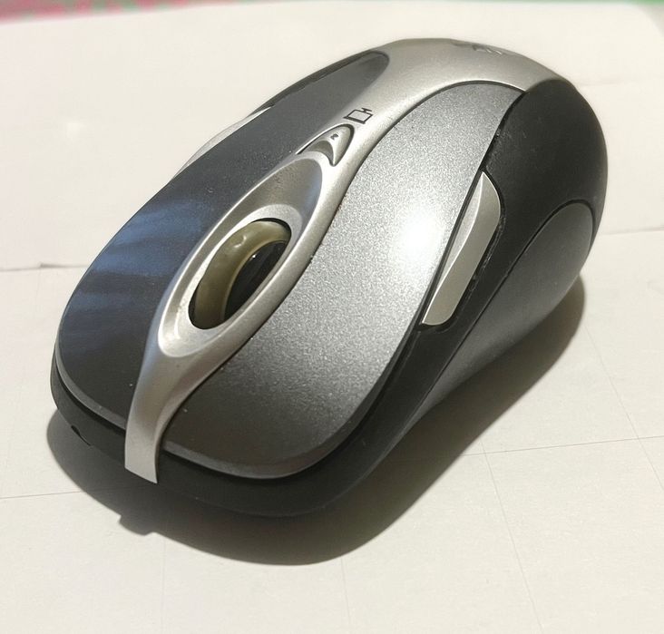 Microsoft Presenter Mouse 8000