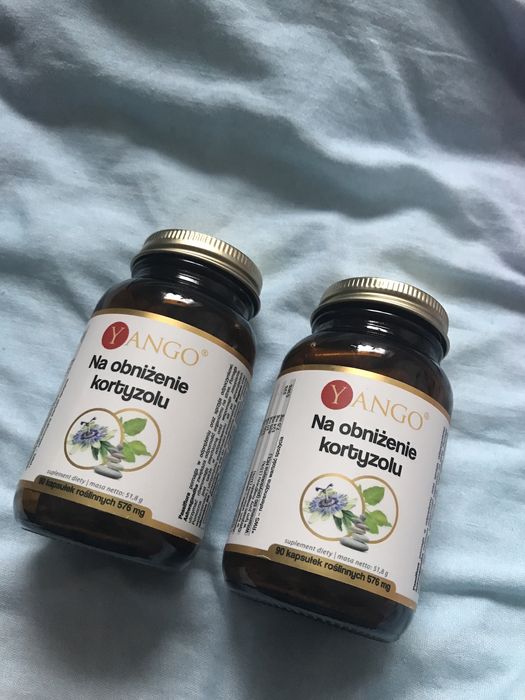 Dwa opakowania kapsulek na obinzenie kortyzolu