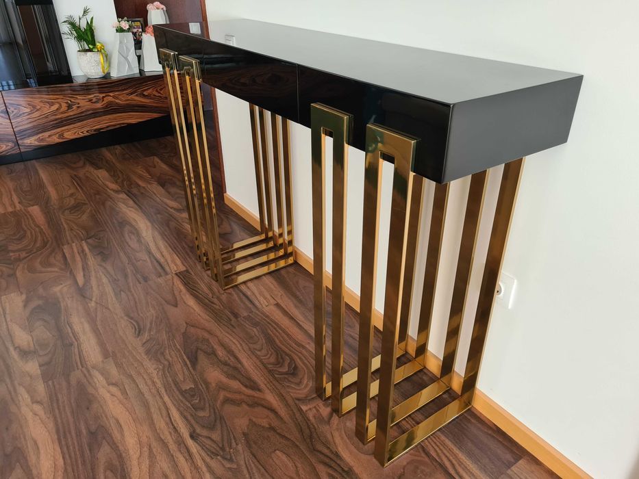 Consola / Aparador - Alto Brilho