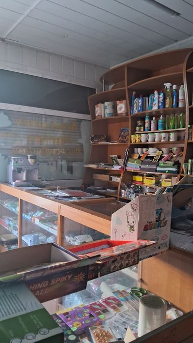 Продам  два торгових павільйона