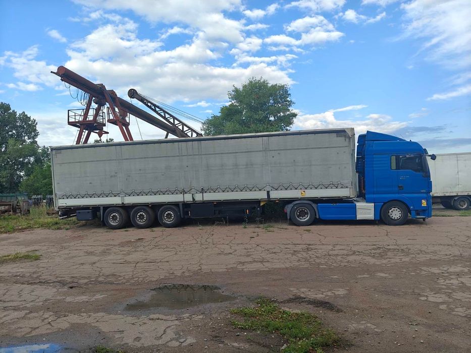 Продам полуприцеп тент Schmitz