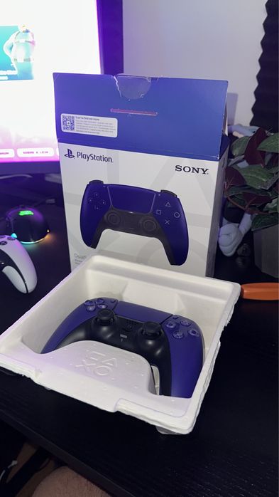 Comando PS5 roxo