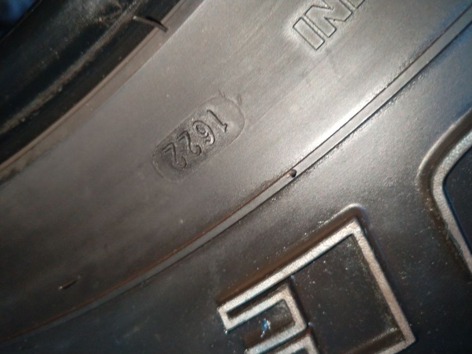 1x 37x13.50 r20 Radar Renegade R7 M/T opona 37'"