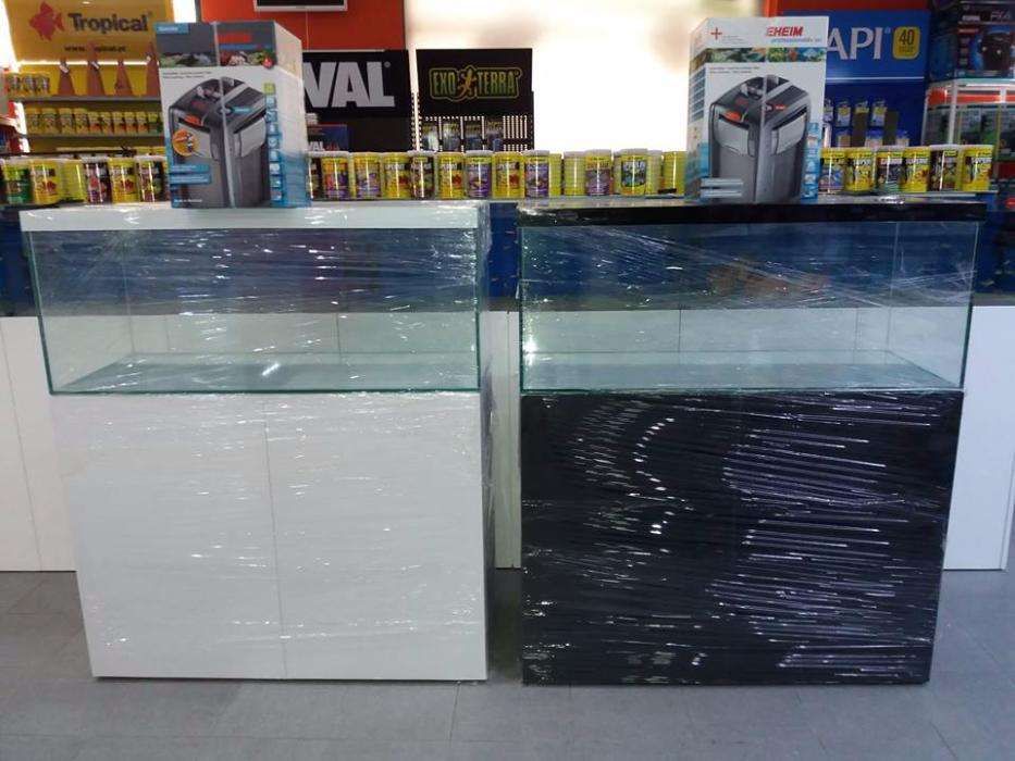 Aquario com móvel e filtro eheim novo
