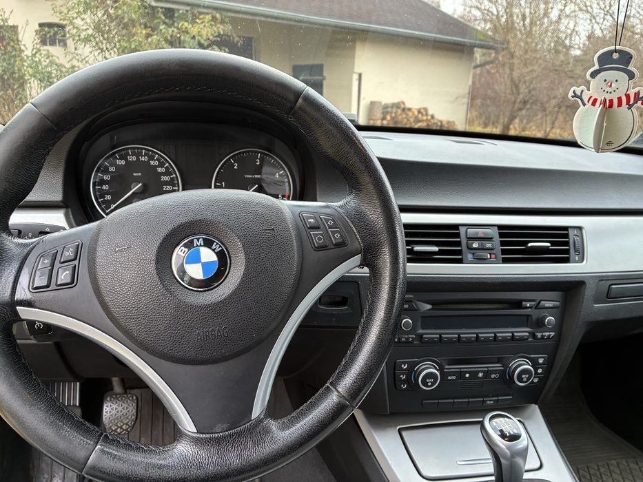 Bmw 320d kombi szary