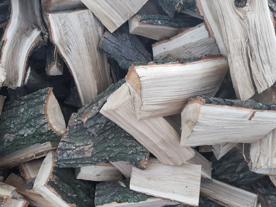 Продаж  дубових сухих дров