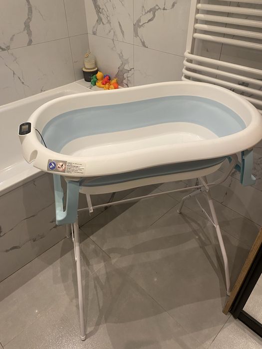 Wyprawka dla noworodka i akcesoria dla mamy oraz wanienka GRATIS