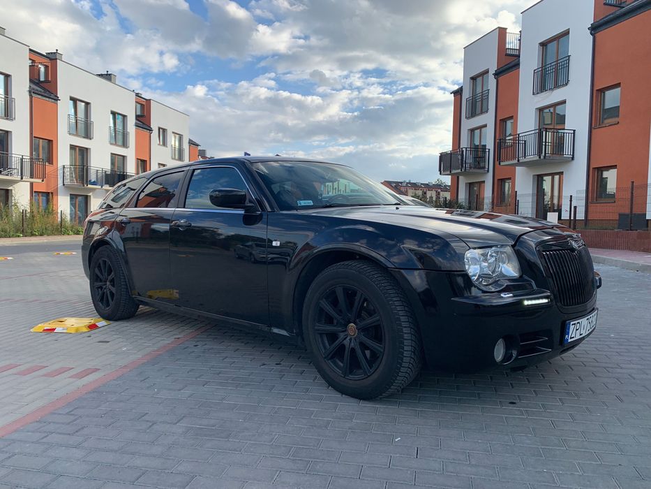 Chrysler 300C / 3.0 CRD / 2008r / polift / SRT design / Boston