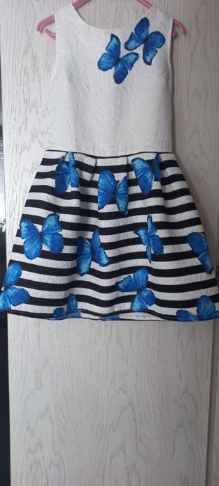 Sukienka dziewczęca 146/150