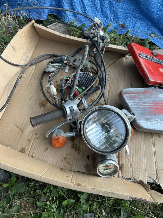 Продам запчастини, рама, фари, дуги, колеса, бак