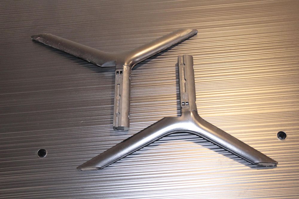 Разбитый ЭКРАН. Samsung QE65Q60RAT. BN41-02695A, BN44-00932M