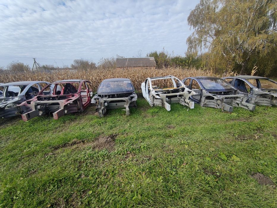 Tesla Model S кузов, четверть, крыша, порог, задняя панель, панорама