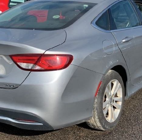 Четверть задняя порог відріжем любий кусок розборка Chrysler 200 шрот