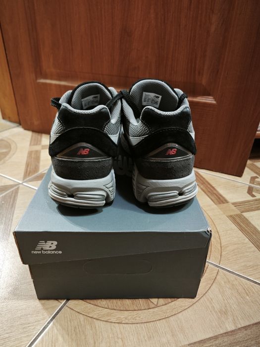 Кроссовки New Balance 2002r