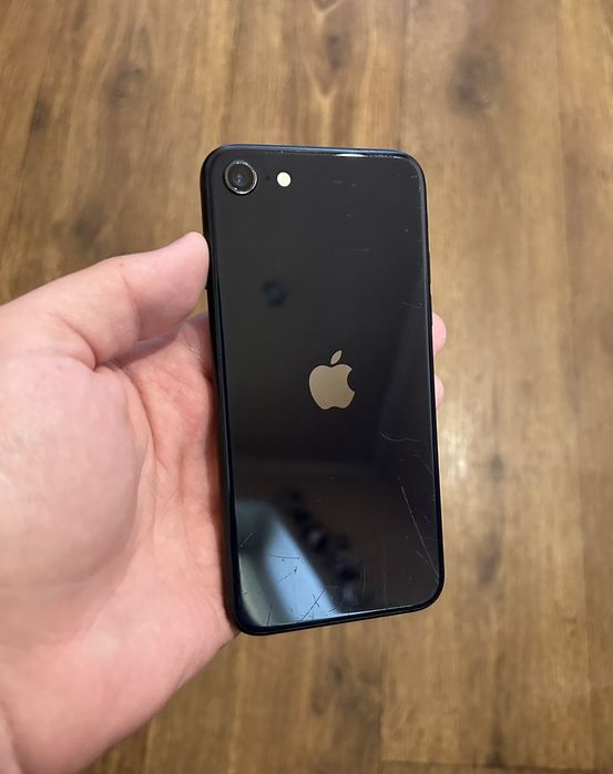 iPhone SE 3 64gb Nevelock!!!