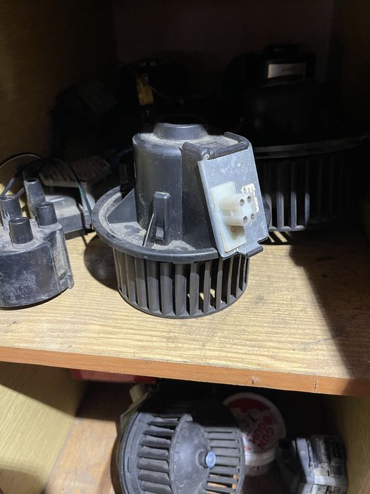 Вентилятор пічки, моторчик гольф 2,3 пассат б3,б4 венто