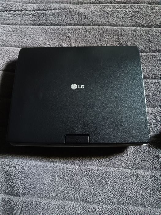 DVD portátil para venda a funcionar com os acessórios e mala LG