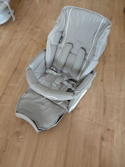 Carrinho Bébécar Ip-Op XL (Modelo 2022) + Ovo Easymaxi basic + Base Isofix