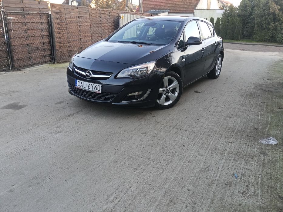 Astra j 1.7 d  bardzo dobry stan 5 drzwi  lift