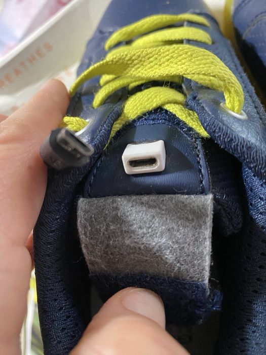 Кросівки дитячі Geox