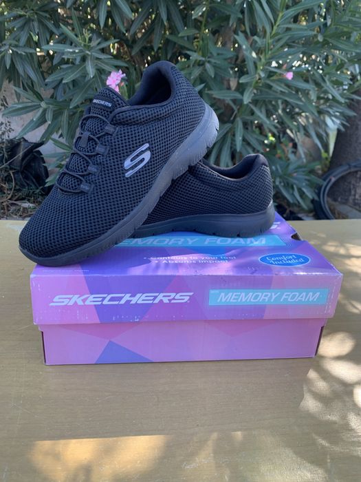 Tenis Skechers Mulher Pretos Novos