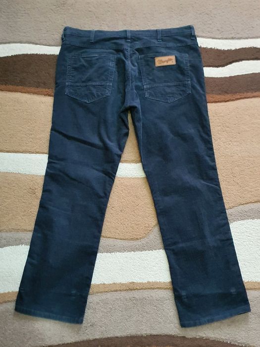 Spodnie męskie sztruksowe WRANGLER rozm. 38 x 30