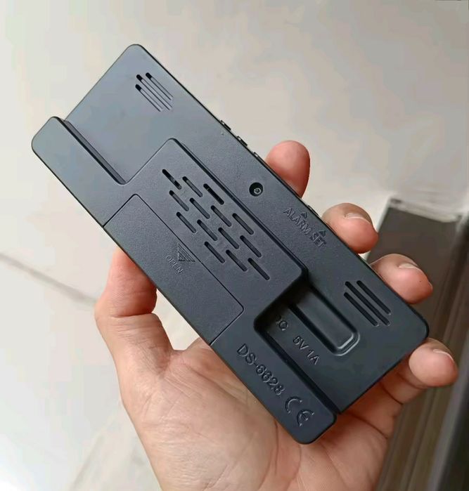 Часы электронные настольные цифровые LED / USB / AAA / 2 Будильника