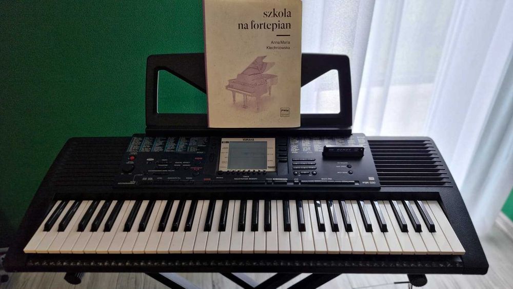 Yamaha PSR-330 + stojak + pokrowiec + książka GRATIS