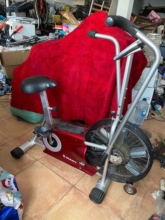 bicicleta de ginastica em bom estado