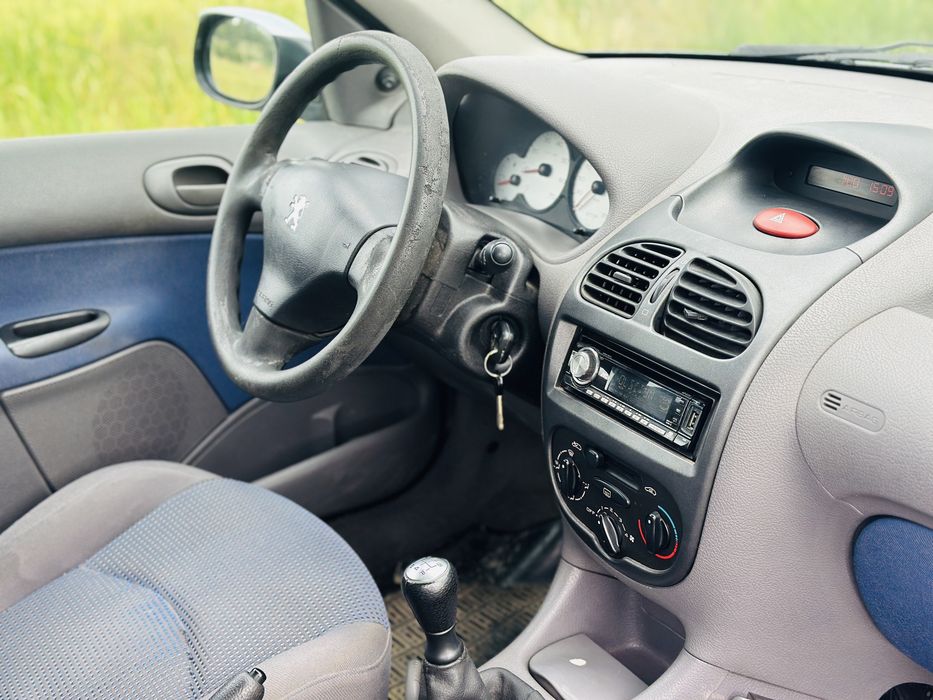 Peugot 206 2003 r 1.4 benzyna