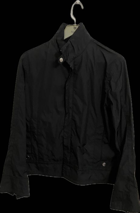 Blusao Zegna preto usado uma vez