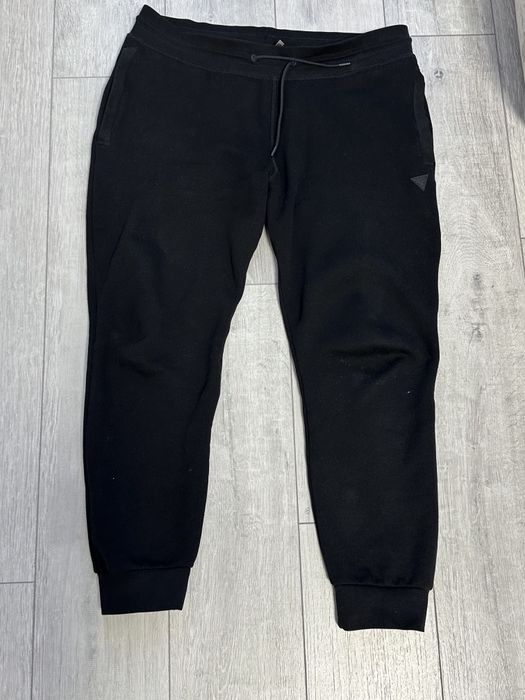 Спортивні штани Guess