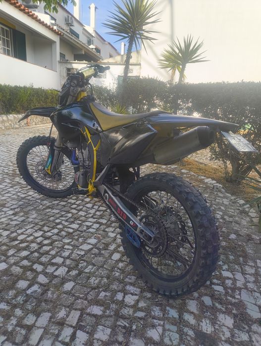 Suzuki rmz 250 matriculada com luzes troco por n-max ou x-max  ou parecido