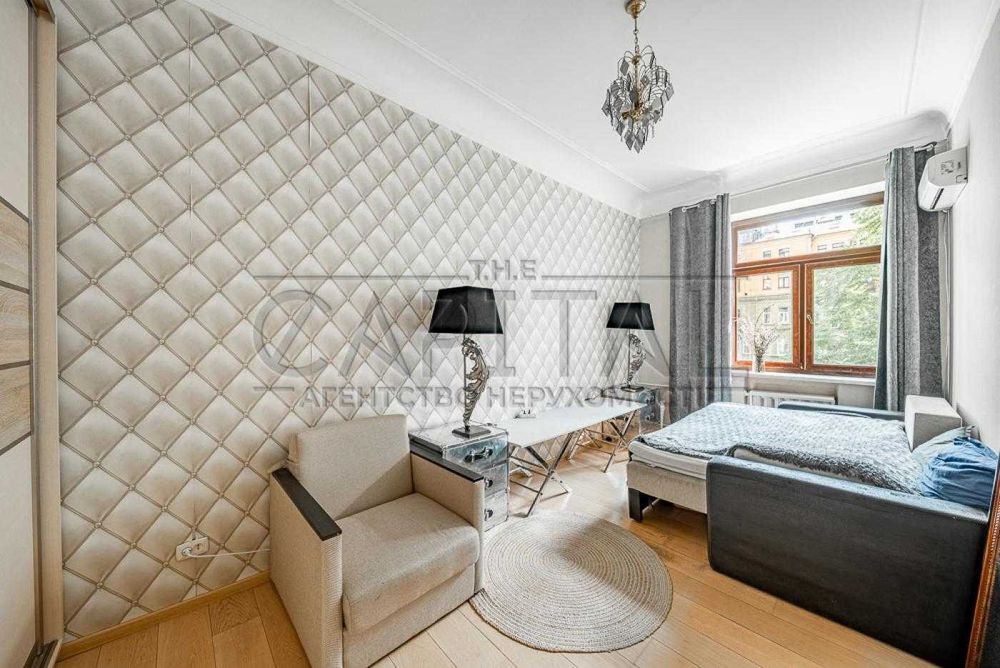 ПРОДАЖ квартири біля Золотих Воріт/Лисенка 8